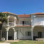 Roko Apartmán Turanj