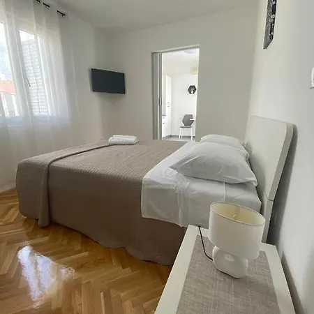 Apartment Roko Turanj