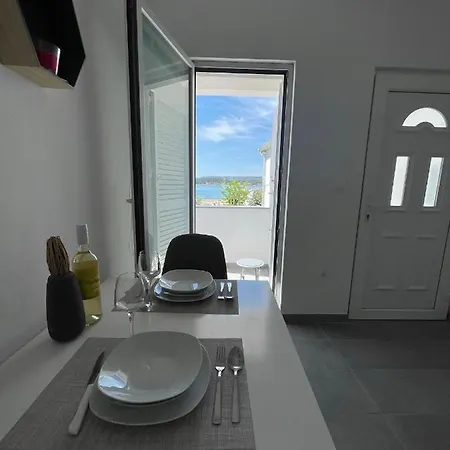 Apartment Roko Turanj