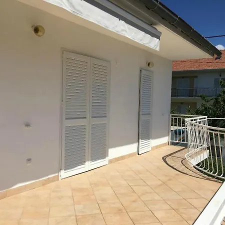 Roko Apartment