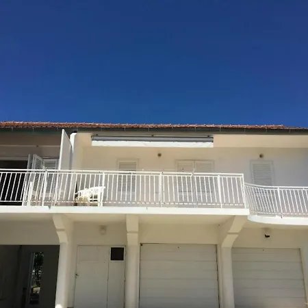 Roko Apartment *